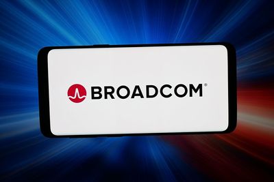 Broadcom Secures Memory Chip Deal With Samsung. What This Means for AVGO Stock Investors.